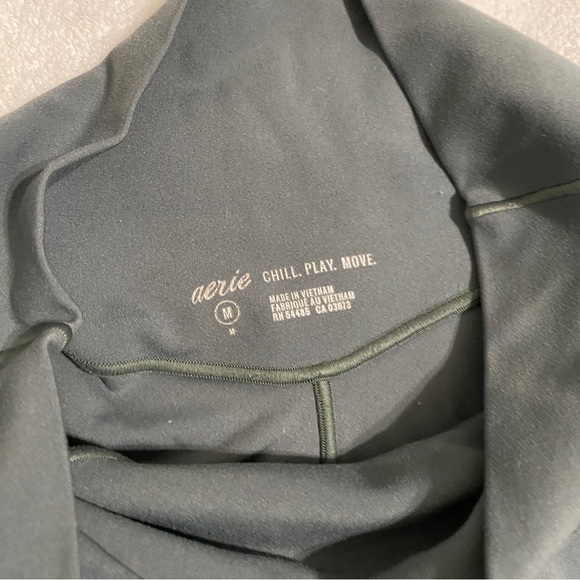 Aerie Real Me Crossover Bike Shorts - Green - Picture 5 of 5